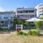 Meri Apartments - Puharic