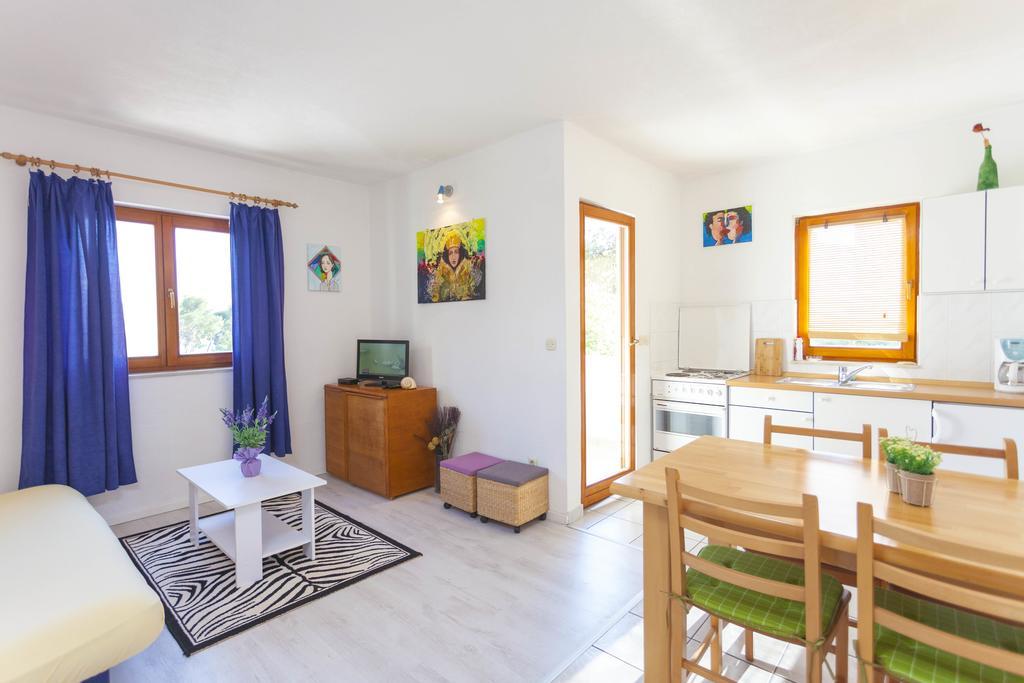 Meri - Puharic Gasthof Makarska