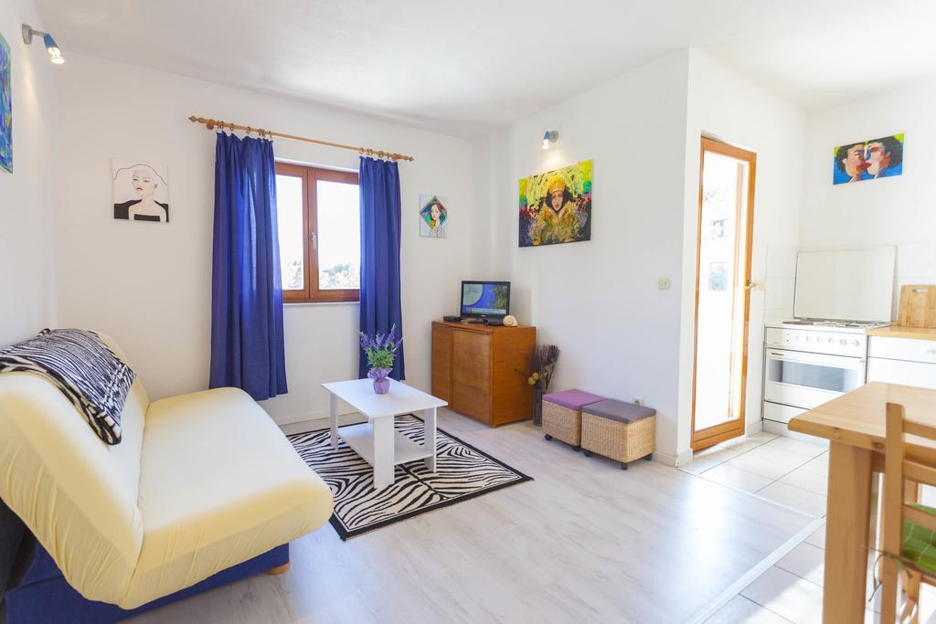 Meri - Puharic Gasthof Makarska