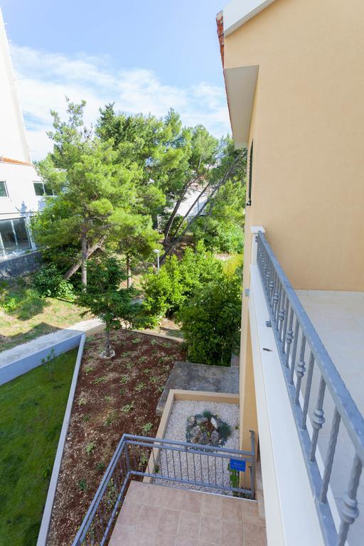 Meri - Puharic 3* Makarska